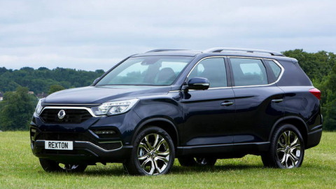 Ssangyong Rexton 2018 sắp về Việt Nam