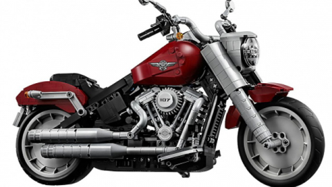 Cận cảnh mô tô Harley-Davidson Fat Boy lắp ráp bằng lego cực chất