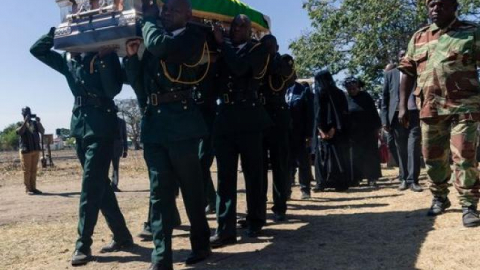 Zimbabwe: Sau 2 tuần tranh cãi, đã quyết định được nơi chôn thi hài người anh hùng Mugabe