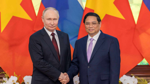 Thủ tướng Phạm Minh Chính hội kiến Tổng thống Liên bang Nga Vladimir Putin