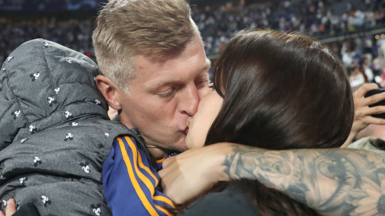Tâm thư xúc động của vợ Toni Kroos trong ngày chồng giải nghệ
