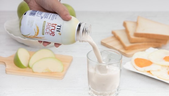 Những ly sữa ấm tình người của Tập đoàn TH
