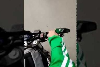 Thanh niên chạy Grab Ducati 'chăn rau' của năm đây rồi