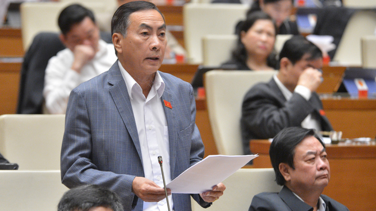  'Một số ĐBQH nói anh xuất thân từ công an, không bảo vệ lại phản biện, tôi cũng thấy xót xa'