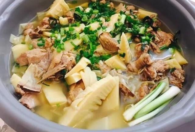 Vịt nấu măng cực ngon với cách làm đơn giản tại nhà