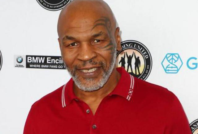 'Tay đấm thép' Mike Tyson: Sex với bất cứ ai và là con quái vật đốt tiền 