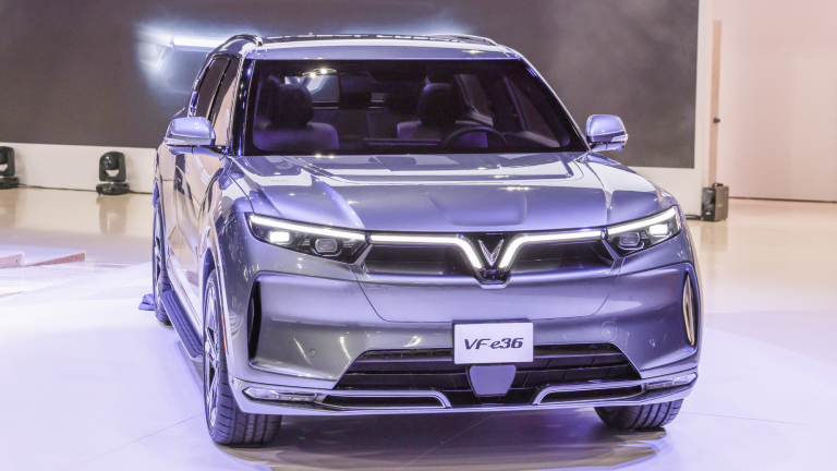 MC Nguyễn Cao Kỳ Duyên: Hãnh diện vì VinFast có mặt tại Mỹ, sẽ hủy mua Tesla để đợi VinFast