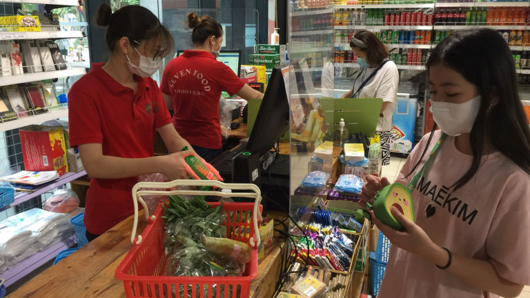 VinMart tăng dự trữ hàng hóa, nông sản, thực phẩm gấp 3 lần tại Hà Nội