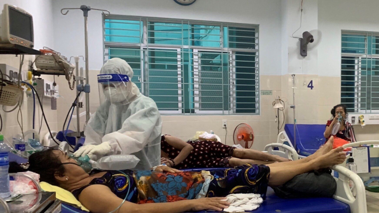 Đằng sau cuộc “chi viện” lớn chưa từng có cho tâm dịch TP.HCM
