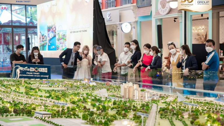 Thị trường bất động sản cuối năm sẽ xả hàng, thậm chí chấp nhận bán lỗ để cắt lỗ