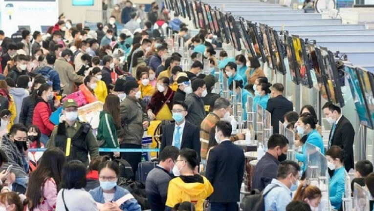 Vé máy bay tết: Khách hỏi nhiều, mua ít