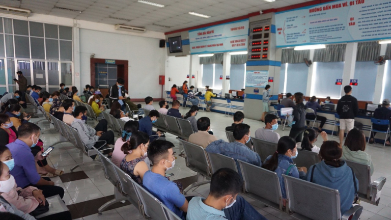 Ngành đường sắt còn 69.000 chỗ trong dịp Tết, tiếp tục tăng tải phục vụ khách