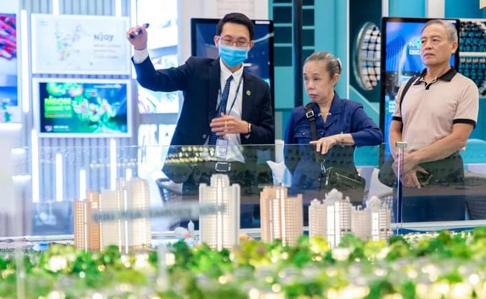 Đầu tư cổ phiếu bất động sản nhìn từ câu chuyện NVL và PDR