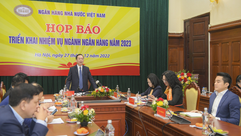 Tín dụng tăng 13,96% so với cùng kỳ năm ngoái