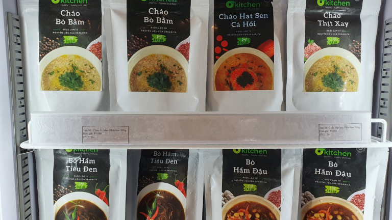 Lạ với cháo organic tươi ăn liền, mỗi tô cả trăm nghìn đồng