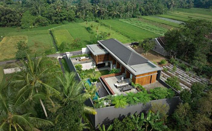 Biệt thự siêu sang giữa đồng lúa 