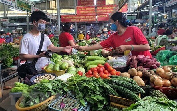Chợ truyền thống Việt trong bài toán giá 'tăng nhanh giảm chậm'
