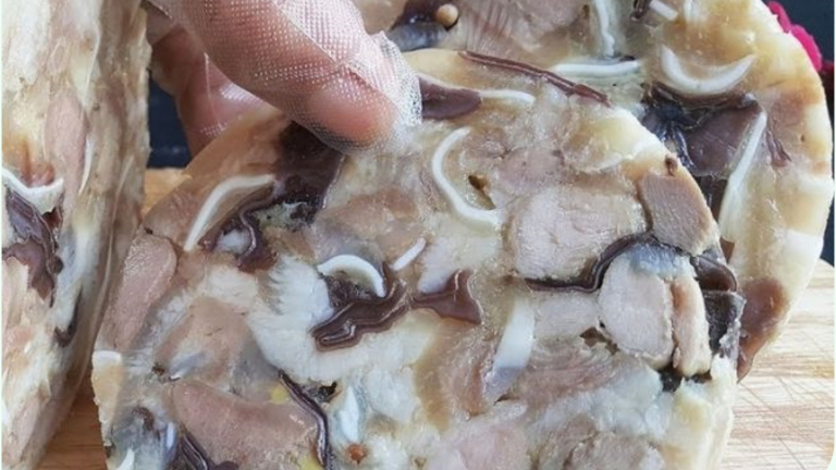 Làm giò xào ăn Tết nhớ thêm vài giọt này, giò thơm lừng chuẩn vị, để lâu không sợ thiu
