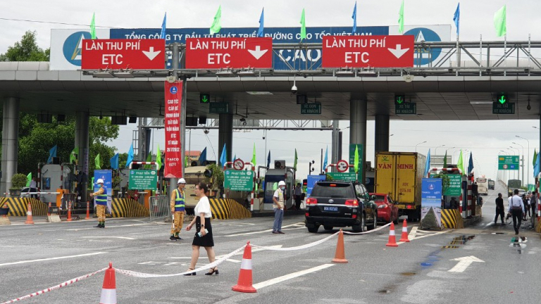 Thu phí không dừng cao hơn khi VAT trở về 10%, VEC lý giải do làm tròn mệnh giá