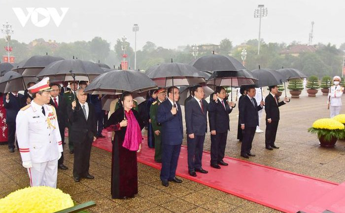 Lãnh đạo Đảng, Nhà nước viếng Chủ tịch Hồ Chí Minh nhân kỷ niệm 93 năm ngày thành lập Đảng