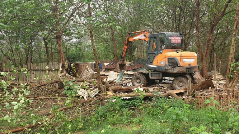 Phường Phúc Xá (Ba Đình) quyết liệt xử lý vi phạm trật tự xây dựng khu vực sông Hồng