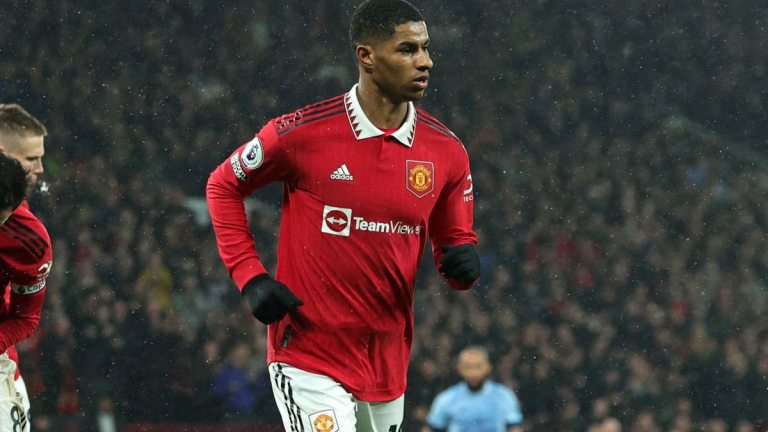 Rashford nói gì khi cân bằng 2 kỷ lục của Rooney?