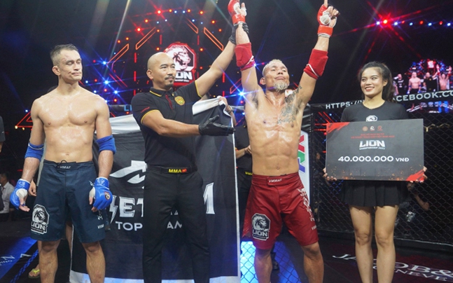 Chính thức giải nghệ, nhưng tượng đài Trần Quang Lộc  chưa giã từ MMA