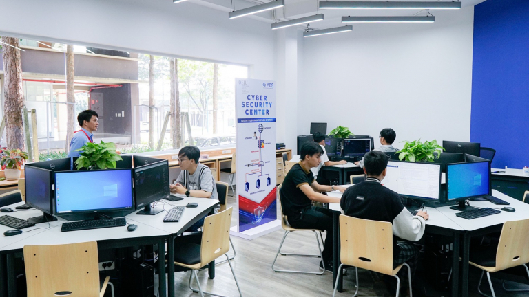 Đại học Quốc tế Miền Đông dành hơn 200 học bổng toàn phần cho sinh viên