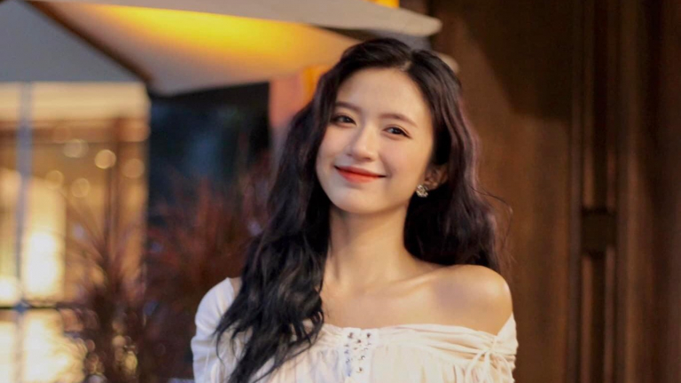 Ngọc Huyền: “Tôi phải xem 'Penthouse' để diễn cảnh hát opera trong phim 'Món quà của cha'