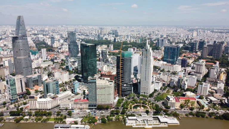 Giá thuê văn phòng làm việc linh hoạt tại TP.HCM giảm mạnh