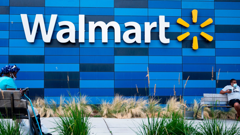 Với chiến lược 'giá tốt mỗi ngày', Walmart mở ở đâu, nhà bán lẻ ở đó phá sản 