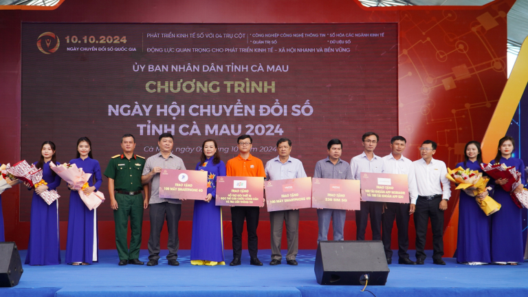 VNPT Cà Mau và các hoạt động hưởng ứng Ngày chuyển đổi số quốc gia 