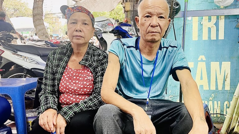 Bi kịch gia đình có hai con tâm thần, người cha bị ung thư phổi