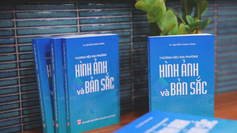 Ra mắt sách phát triển thương hiệu địa phương: Xây dựng hình ảnh và bản sắc