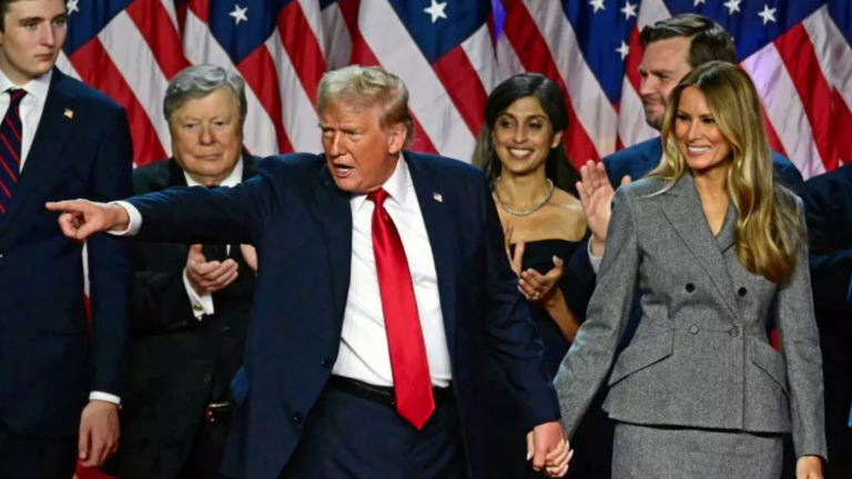 Barack Obama, Donald Trump, Joe Biden và cuộc chiến giành linh hồn nước Mỹ - Kỳ 1: Người 'hoang dã' bước vào chính trường