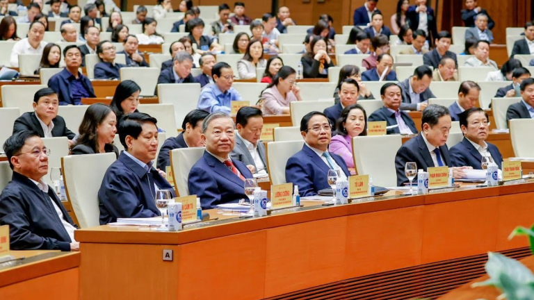 Tinh gọn, sáp nhập bộ máy: Không lo 'chảy máu' chất xám từ khu vực Nhà nước sang khu vực tư nhân
