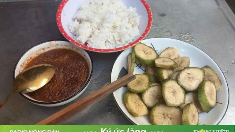 Ngày mưa ăn cơm mắm nhớ quê nhà