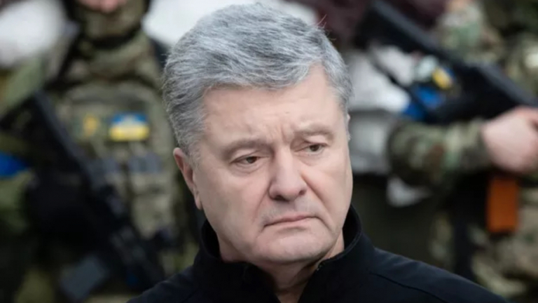 Cựu Tổng thống Ukraine Poroshenko bất ngờ tuyên bố khả năng chấm dứt chiến tranh bằng “một chữ ký”