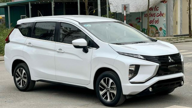 Mua xe 7 chỗ cũ tầm giá 400 triệu đồng: Xe số tự động này đáng chọn hơn Toyota Innova, Mitsubishi Xpander