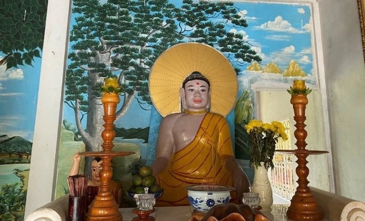 Tượng Phật cổ Champa tại một ngôi chùa cổ ở Quảng Nam, dân vô tình phát hiện khi đào một gò đất