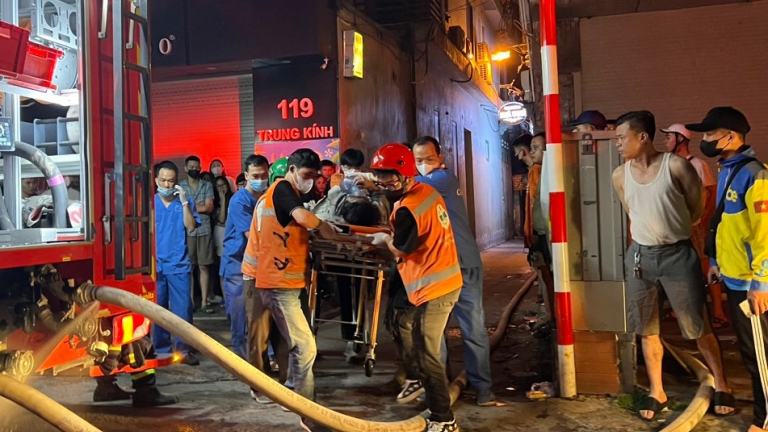 Từ vụ cháy nhà trọ Hà Nội 14 người tử vong: Chuyên gia PCCC chỉ 'bí kíp' làm sao để sinh tồn