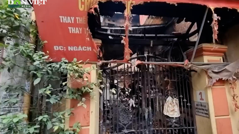 Video: Hiện trường tan hoang tại vụ cháy ở Trung Kính, Hà Nội