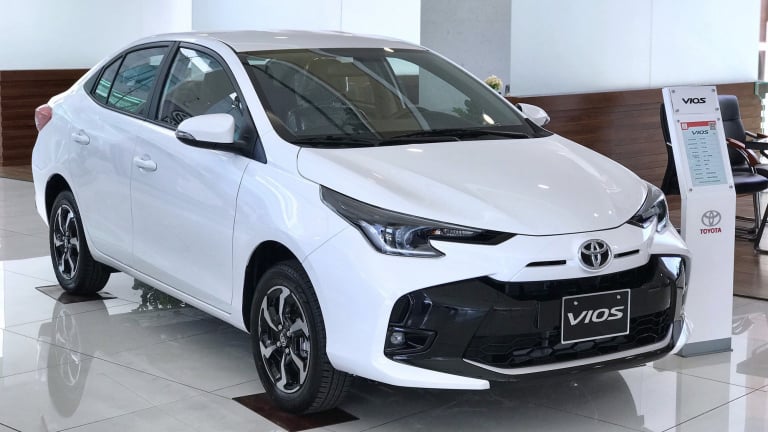 Sedan hạng B tiết kiệm xăng nhất năm 2024: Toyota Vios, Honda City ở đâu?