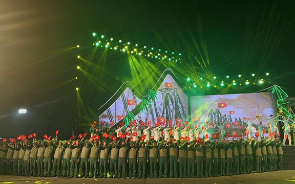 [TRỰC TIẾP] Cầu truyền hình 'Dưới lá cờ Quyết thắng' Kỷ niệm 70 năm Chiến thắng Điện Biên Phủ