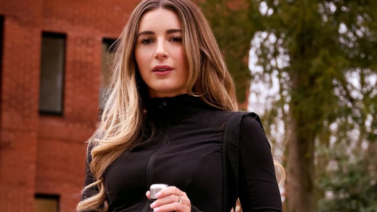 Nàng WAGs nào của ĐT Anh kiếm tiền giỏi nhất trên Instagram?