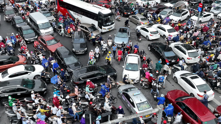 Quốc hội không đồng ý bổ sung quy định thu phí giao thông nội đô với ô tô cá nhân