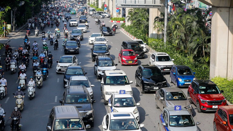 Bỏ đếm thời gian đèn tín hiệu giao thông: Bất ngờ cách làm ở Trung Quốc và Singapore, Cục Đường bộ Việt Nam lên tiếng