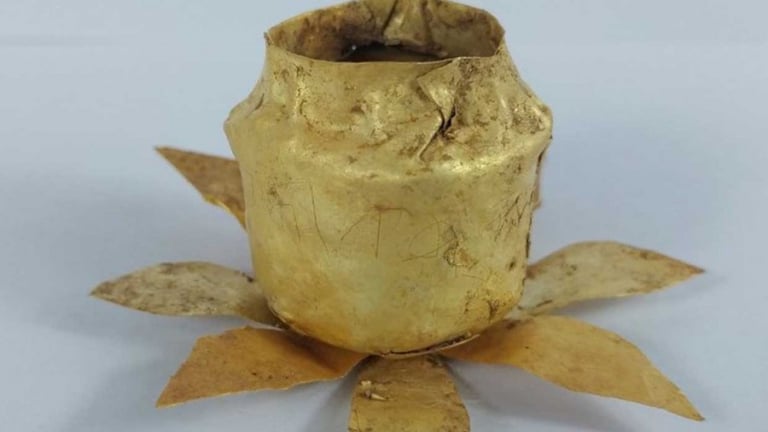 Di vật cổ của Phật giáo Champa ở Gia Lai, một kho thiêng chứa đá quý, vàng lá, thủy tinh