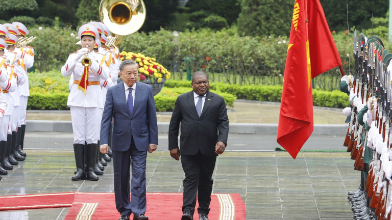 Hình ảnh Tổng Bí thư, Chủ tịch nước Tô Lâm chủ trì Lễ đón chính thức Tổng thống Mozambique