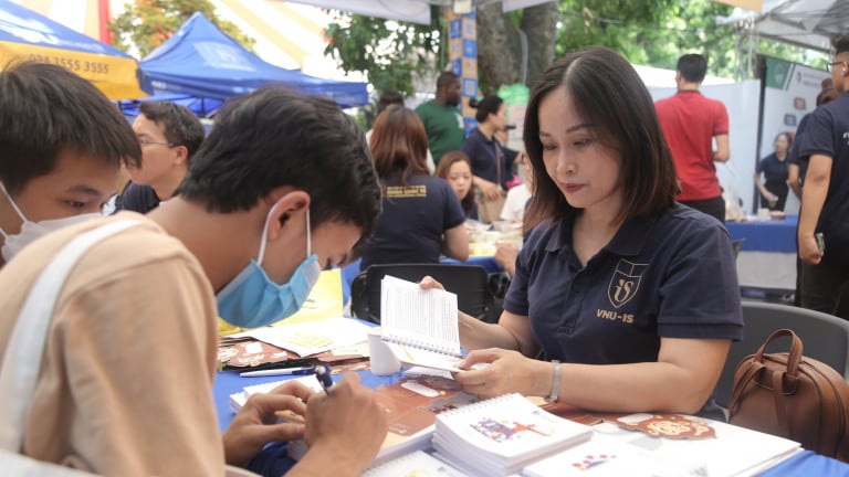 Cập nhật phương án tuyển sinh đại học năm 2025: Rút gọn phương thức, nhiều ngành mới, “hot'